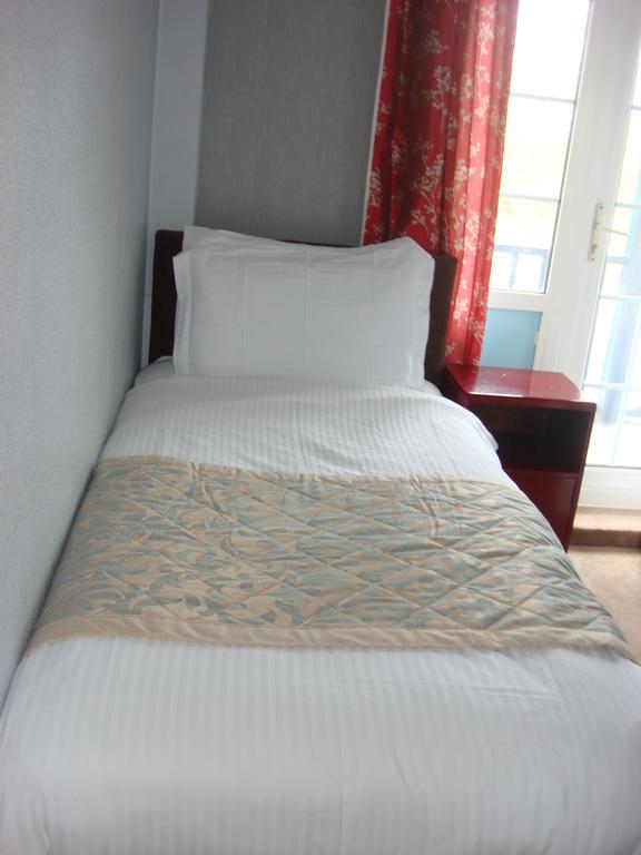 Yellow Mountain Hotel Скегнес Стая снимка